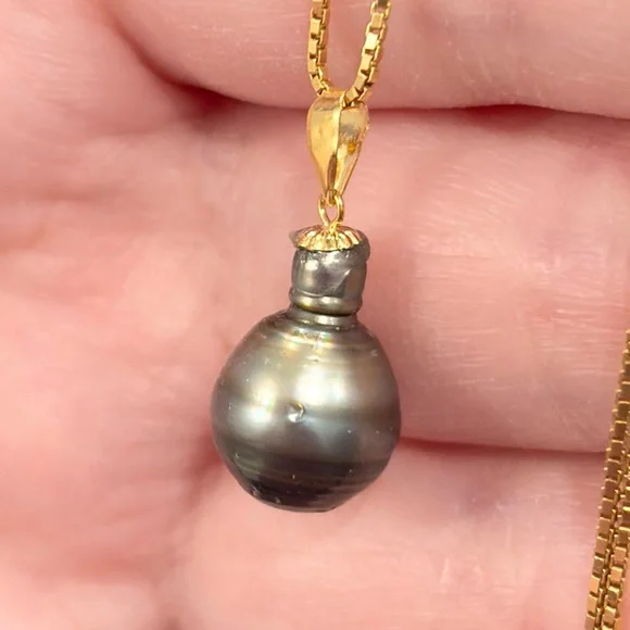 Vintage Tahitian Pearl Pendant: 18K Yellow Gold Solitaire, Elegant Dainty - Picture 1 of 13
